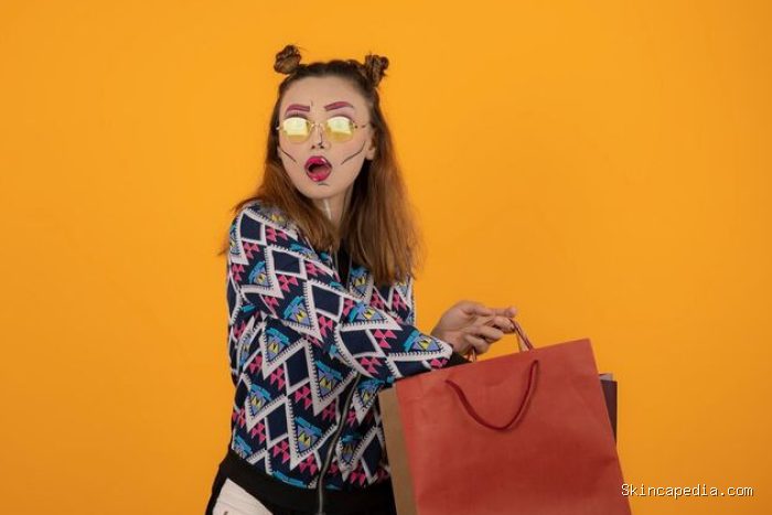 Salah satu kalimat yang sering diucapkan orang yang pura-pura kaya adalah, Salah satu kalimat yang sering diucapkan orang yang pura-pura kaya adalah,