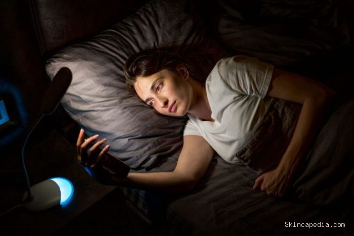 Kebiasaan malam hari yang bikin wajah gagal glowing