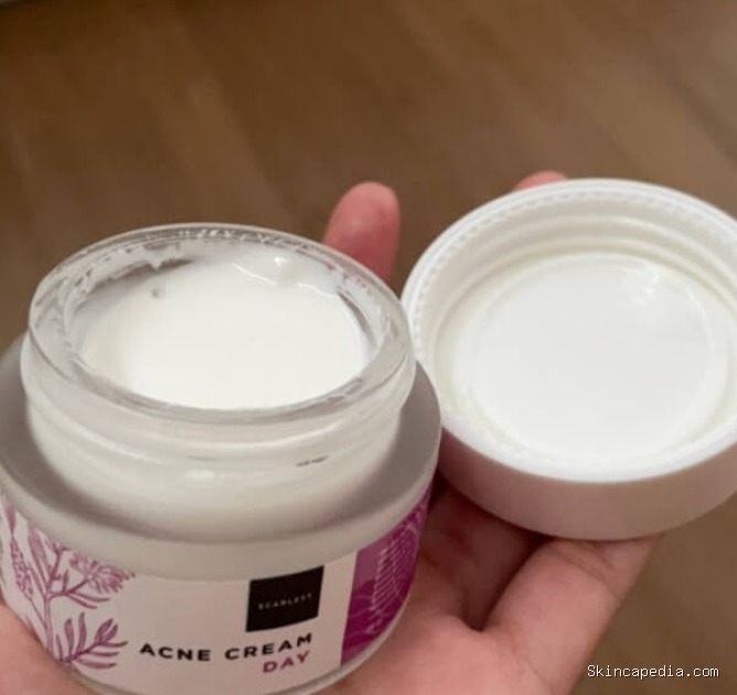 Scarlett Anti Acne Day Cream: Cek Ingredients & Manfaatnya!