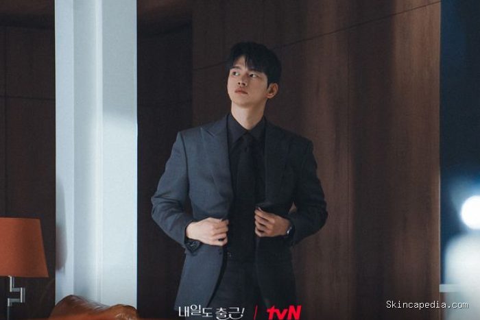 Seo In Guk ceritakan tentang pendalaman karakternya untuk memerankan Kang Si Woo, hingga cara membangun chemistry-nya bersama Park Ji Hyun.
