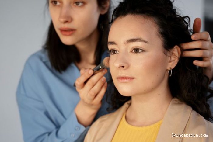 Mengenal perbedaan contour dan bronzer