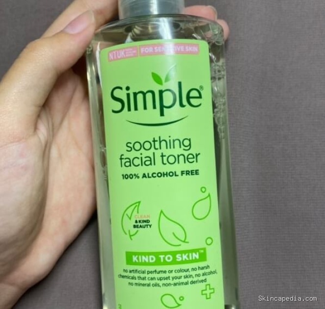 Toner Wajah: Cek Bahan Toner Simple untuk Kulit Sensitif