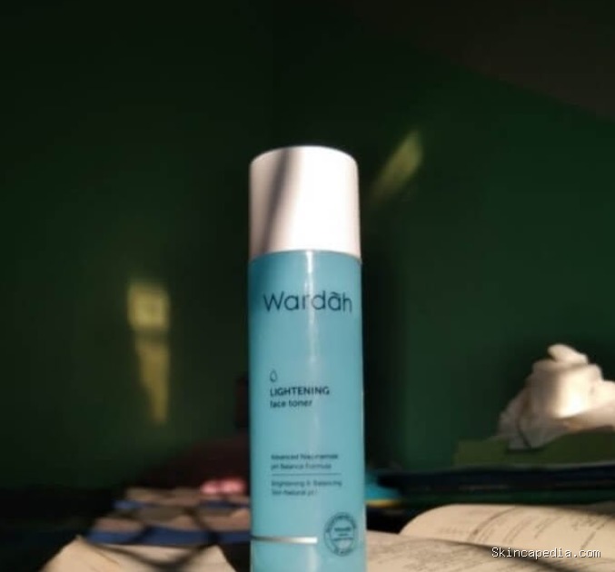 Wardah Lightening Toner: Kandungan & Manfaat (Versi Baru)