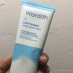 Wardah Lightening Whip Facial Foam: Cek Ingredients Lengkapnya
