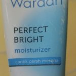 Wardah Perfect Bright (Strip Biru): Review Kandungan untuk Kulit Normal