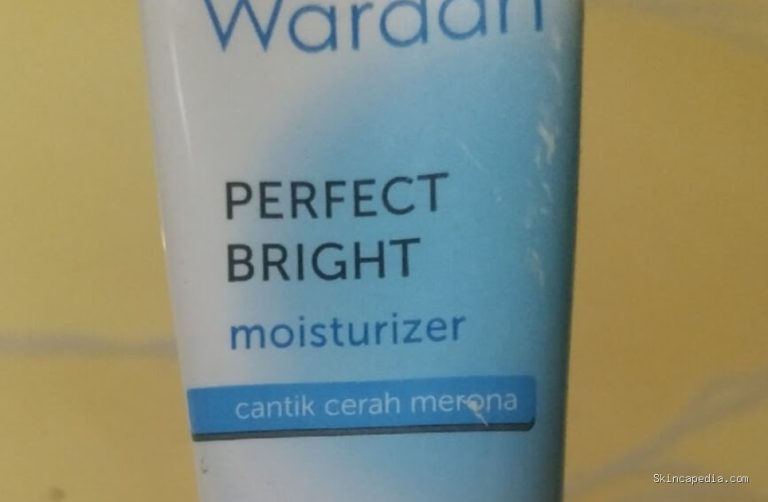Wardah Perfect Bright (Strip Biru): Review Kandungan untuk Kulit Normal