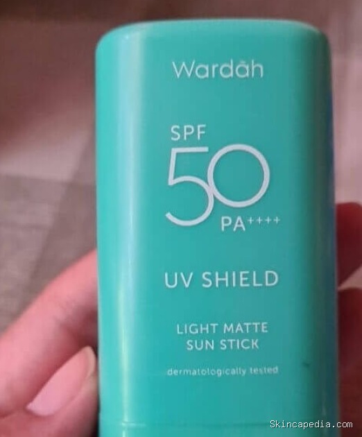 Wardah UV Shield Light Matte Sun Stick: Ingredients SPF 50 PA++++