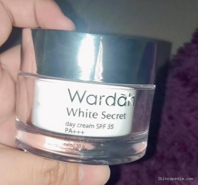 Wardah White Secret Day Cream: Intip Kandungan Utamanya