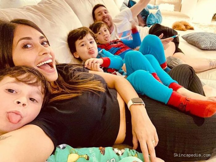 Potret Bucinnya Lionel Messi ke Istri Antonela