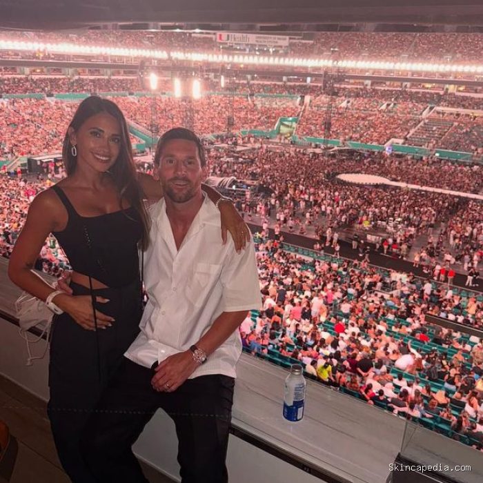 Potret bucin Lionel Messi ke sang istri, Antonela Roccuzzo