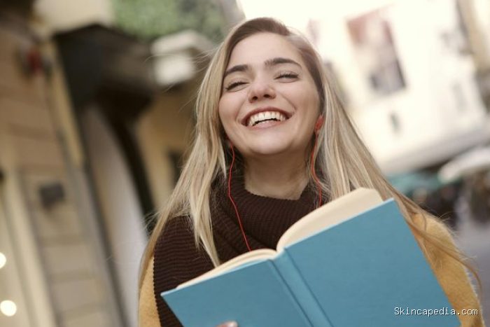 Mereka tidak menyerang orang lain atau mencoba membenarkan diri mereka sendiri dengan penjelasan panjang. Mereka dengan percaya diri menyatakan bahwa sesuatu tidak sesuai dengan kebutuhan atau nilai-nilai mereka. Mereka tidak menyerang orang lain atau mencoba membenarkan diri mereka sendiri dengan penjelasan panjang. Mereka dengan percaya diri menyatakan bahwa sesuatu tidak sesuai dengan kebutuhan atau nilai-nilai mereka.