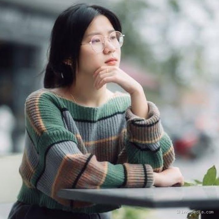 Perfeksionis sosial adalah kecenderungan seseorang untuk ingin terlihat tepat dalam interaksi dengan orang lain. Mereka tidak mau asal membalas, tidak ingin salah kata, dan cenderung memikirkan bagaimana respon mereka akan diterima. Perfeksionis sosial adalah kecenderungan seseorang untuk ingin terlihat tepat dalam interaksi dengan orang lain. Mereka tidak mau asal membalas, tidak ingin salah kata, dan cenderung memikirkan bagaimana respon mereka akan diterima.