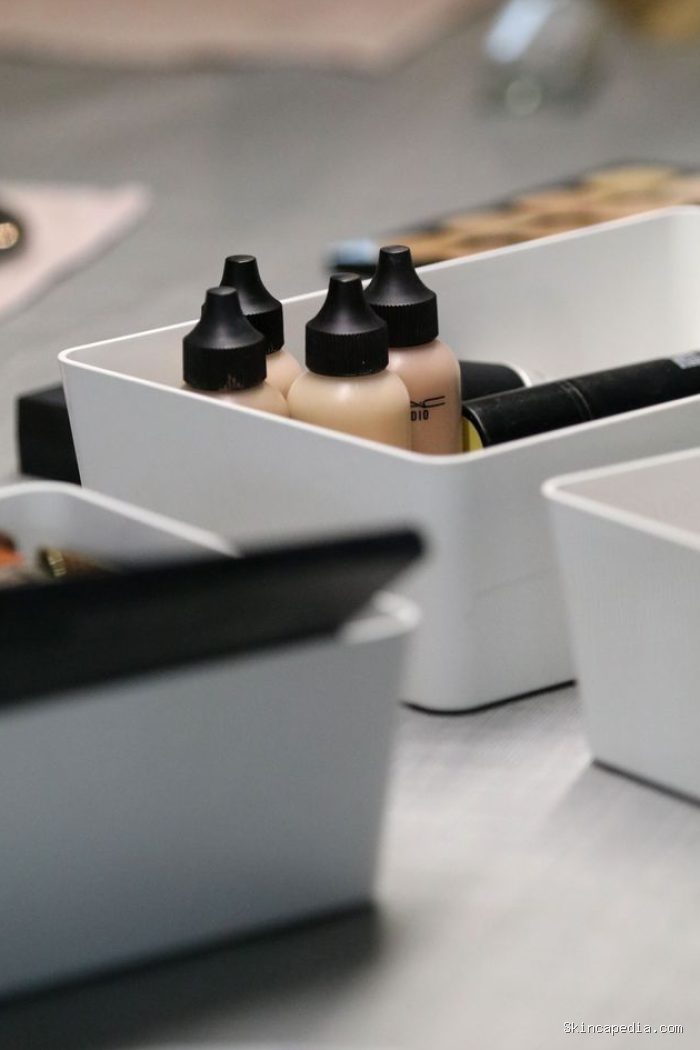 Makeup organizer untuk skincare dan kosmetik yang sering jadi sarang bakteri/Foto: Pexels.com/Ann H