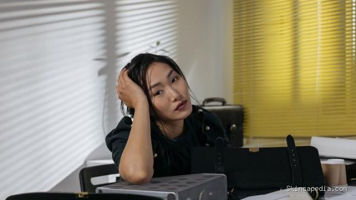 Orang yang cerdas menghindari situasi yang membuat stres. Mereka menjaga kestabilan emosinya