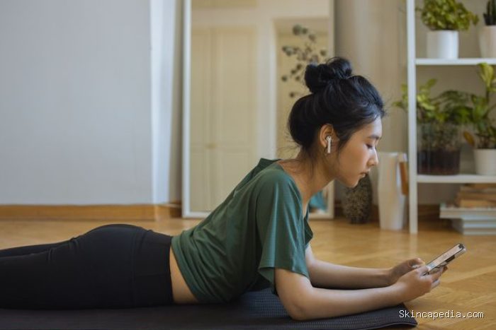 Orang yang homebody menjaga privasinya. Mereka sibuk berkegiatan tanpa harus update media sosial. Orang yang homebody menjaga privasinya. Mereka sibuk berkegiatan tanpa harus update media sosial.
