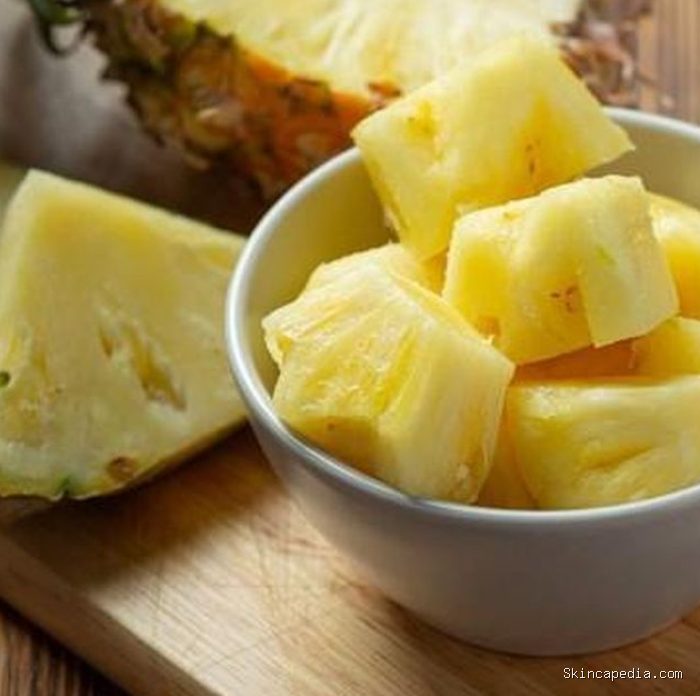 Nanas mengandung banyak air dan nutrisi yang membantu tubuh tetap segar saat cuaca panas. Nanas mengandung banyak air dan nutrisi yang membantu tubuh tetap segar saat cuaca panas.