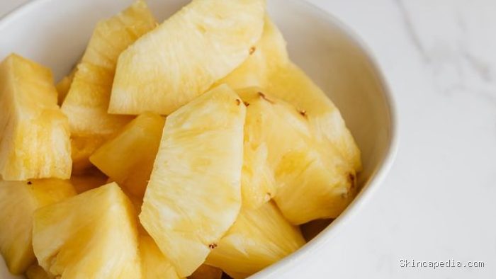 Nanas menjadi salah satu buah tropis yang banyak dinikmati di kala cuaca panas. Nanas bisa membantu meningkatkan produksi kolagen dalam tubuh karena kandungan vitamin C yang dimilikinya. Nanas menjadi salah satu buah tropis yang banyak dinikmati di kala cuaca panas. Nanas bisa membantu meningkatkan produksi kolagen dalam tubuh karena kandungan vitamin C yang dimilikinya.