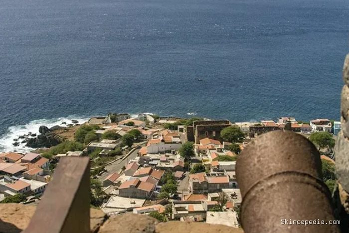 Cidade da Ribeira Grande de Santiago di Pulau Santiago, Cape Verde. Kota ini merupakan warisan dunia UNESCO.