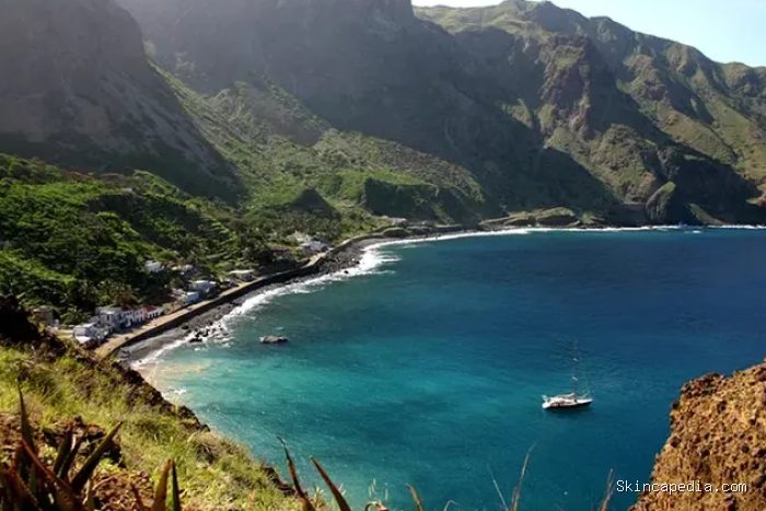 Pulau Brava di Cape Verde. Cape Verde adalah negara kepulauan dengan sekitar 600 ribu penduduk