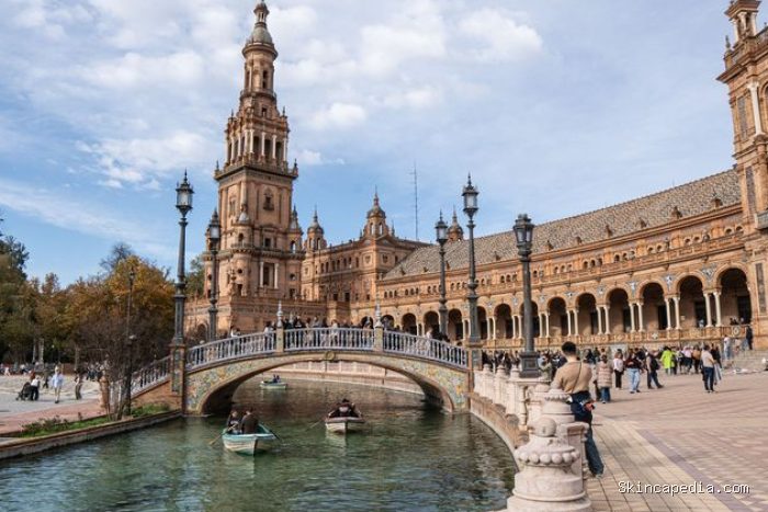 Seville, kota wisata di wilayah Andalusia Seville, kota wisata di wilayah Andalusia