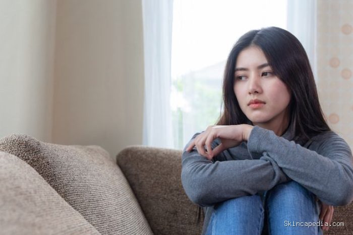 Mengkritik diri sendiri menyebabkan kita tanpa sadar meragukan kemampuan yang kita miliki sehingga bisa menyebabkan insecure. Mengkritik diri sendiri menyebabkan kita tanpa sadar meragukan kemampuan yang kita miliki sehingga bisa menyebabkan insecure.
