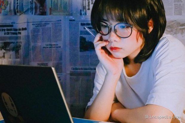 Cara menggunakan AI dengan meminta chatbot menjadi mentor belajar/Foto: Pexels.com/Anh Tuan Cara menggunakan AI bisa dimulai dengan meminta AI chatbot membuat panduan belajar yang sesuai kebutuhan dan level pemahaman.
