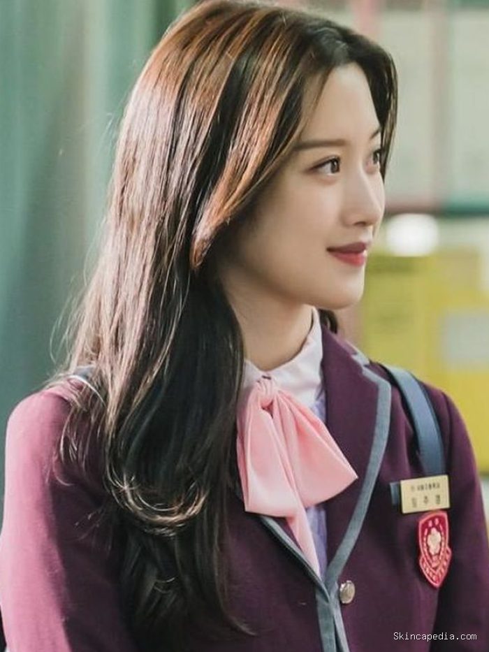 Tokoh Lim Jung Kyung yang diperankan aktris Moon Ga Young dalam cuplikan drama Korea 'True Beauty'/Sumber/Instagram/tvndrama.official. Tokoh Lim Jung Kyung yang diperankan aktris Moon Ga Young dalam cuplikan drama Korea 'True Beauty'/Sumber/Instagram/tvndrama.official.