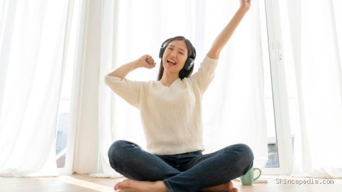 Slow living menjadi tren gaya hidup untuk tidak terburu-buru. Slow living juga memiliki kelebihan dan tantangan tersendiri/Foto: freepik.com/Lifestylememory Slow living menjadi tren gaya hidup untuk tidak terburu-buru. Slow living juga memiliki kelebihan dan tantangan tersendiri/Foto: freepik.com/Lifestylememory
