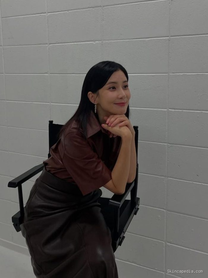 Lee Bo Young mendapat tawaran drama baru berjudul Divorce Investigator Hong Mal Geum. Namun, belum ada konfirmasi apakah ia akan menerima tawaran ini karena saat ini ia masih meninjau naskah yang ditawarkan kepadanya.