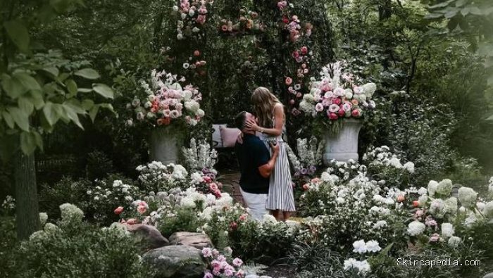 Taylor Swift dan Travis Kelce/Foto: Instagram/taylorswift Taylor Swift dan Travis Kelce/Foto: Instagram/taylorswift