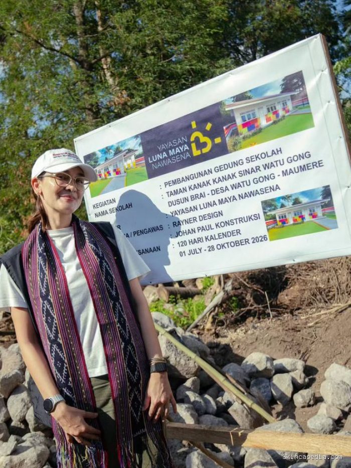 Peduli Pendidikan, Luna Maya Dirikan Sekolah untuk Anak-Anak di Flores Peduli Pendidikan, Luna Maya Dirikan Sekolah untuk Anak-Anak di Flores