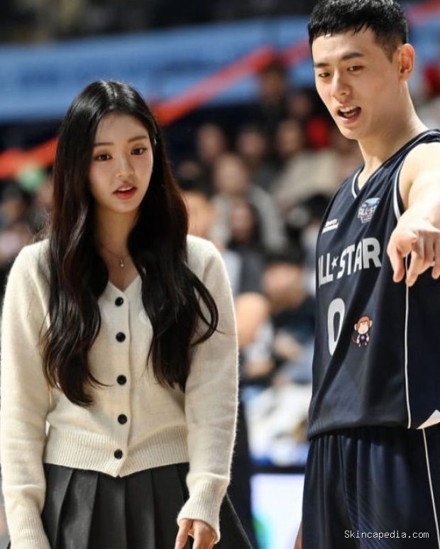 Potret Lee Gwan Hee dan Yoo Si Eun/ Foto: instagram.com/yoo_si Lee Gwan Hee dan Yoo Si Eun pertama kali bertemu melalui program kencan 'Single's Inferno 3'. Seusai acara, keduanya menjaga hubungan pertemanan yang berakhir berkembang ke hubungan percintaan.