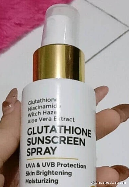 Real White SPF 50 PA+++ Glutathione Sunscreen Spray: Wajah Cerah Seketika