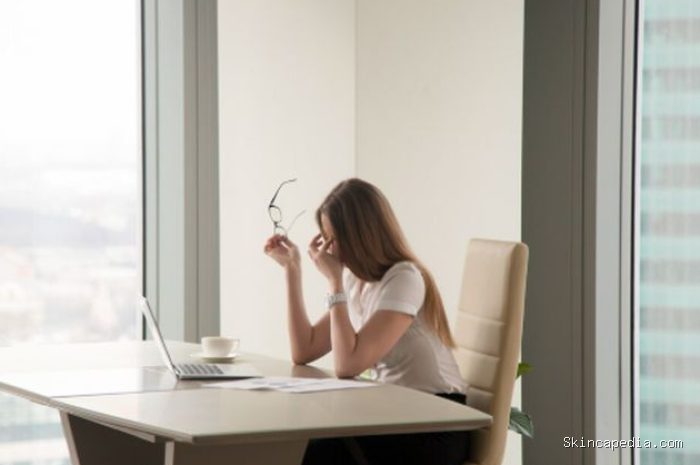 Penelitian menemukan bahwa afirmasi positif mampu mengaktifkan area otak yang berkaitan dengan penghargaan diri dan motivasi. Hal ini membuat seseorang lebih siap menghadapi tekanan tanpa dikuasai rasa takut berlebihan./ Foto: magnific.com/yanalya Penelitian menemukan bahwa afirmasi positif mampu mengaktifkan area otak yang berkaitan dengan penghargaan diri dan motivasi. Hal ini membuat seseorang lebih siap menghadapi tekanan tanpa dikuasai rasa takut berlebihan./ Foto: magnific.com/yanalya