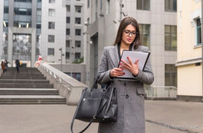 Reset mental dua menit dapat dilakukan dengan tiga langkah sederhana yang mudah dipraktikkan. Teknik ini membantu mengubah pola pikir negatif menjadi lebih fokus dan percaya diri. Foto: magnific.com Reset mental dua menit dapat dilakukan dengan tiga langkah sederhana yang mudah dipraktikkan. Teknik ini membantu mengubah pola pikir negatif menjadi lebih fokus dan percaya diri. Foto: magnific.com