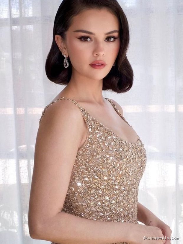 Selena Gomez/Foto: instagram.com/erinwalshstyle Makeup glowing Selena Gomez