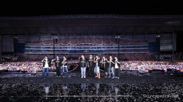SEVENTEEN sukses mengadakan fan meeting 'Carat Land' yang menjadi akhir aktivitas grup di tahun 2026.