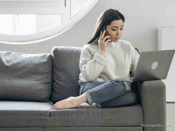 Orang yang suka di rumah saja adalah orang yang mendiri. Termasuk mandiri secara emosional. Orang yang suka di rumah saja adalah orang yang mendiri. Termasuk mandiri secara emosional.