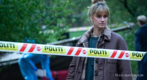 Danica Curcic dalam serial Netflix The Chestnut Man/Foto: Dok. IMDb The Chestnut Man adalah rekomendasi serial Netflix bergenre Nordic noir dengan penyelidikan pembunuhan yang intens.