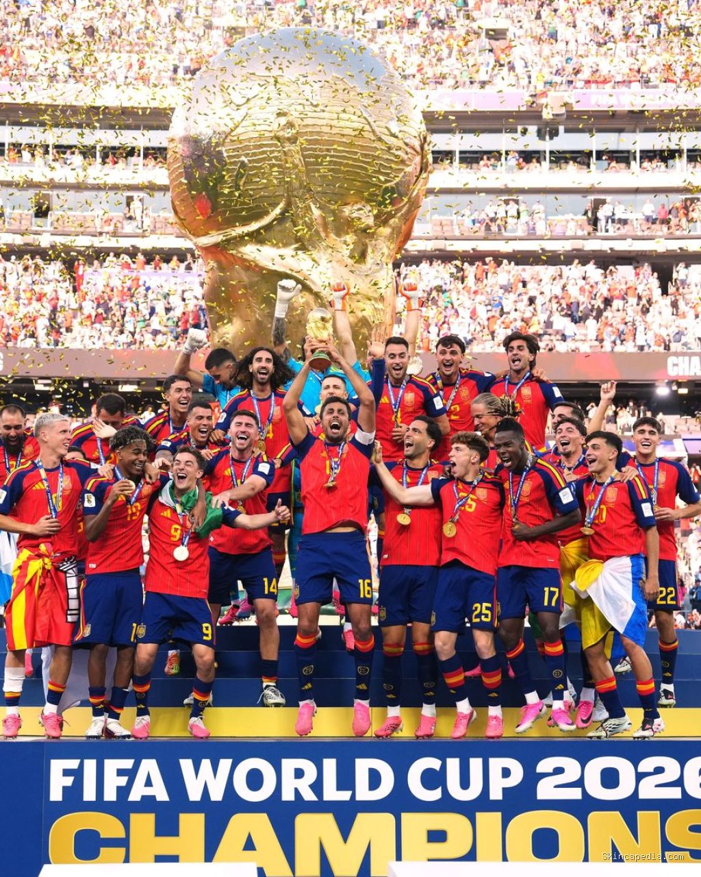 Viral, FIFA dan Timnas Spanyol Hapus Sosok Donald Trump dari Foto Perayaan Juara Piala Dunia 2026 Netizen menduga bahwa sosok presiden Amerika Serikat (AS) Donald Trump telah dicrop atau dihapus dari foto yang diunggah oleh FIFA dan timnas Spanyol.
