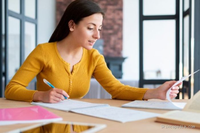 INFJ memiliki kehidupan batin yang kaya sehingga mampu mempertahankan harapan di tengah situasi sulit. Intuisi yang kuat membantu mereka tetap fokus pada tujuan jangka panjang./ Foto: magnific.com INFJ memiliki kehidupan batin yang kaya sehingga mampu mempertahankan harapan di tengah situasi sulit. Intuisi yang kuat membantu mereka tetap fokus pada tujuan jangka panjang./ Foto: magnific.com