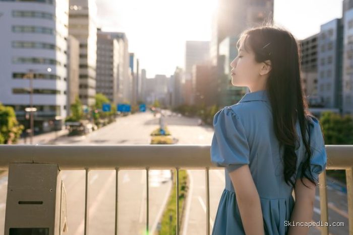 Warna biru secara umum memiliki efek menenangkan pada sistem saraf. Orang yang punya intuisi tajam tertarik pada warna biru karena alasan ini.