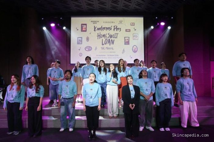 Home Sweet Loan The Musical menceritakan kisah Kaluna kembali pulang ke “rumah” dengan cara yang lebih menyentuh Home Sweet Loan The Musical menceritakan kisah Kaluna kembali pulang ke “rumah” dengan cara yang lebih menyentuh