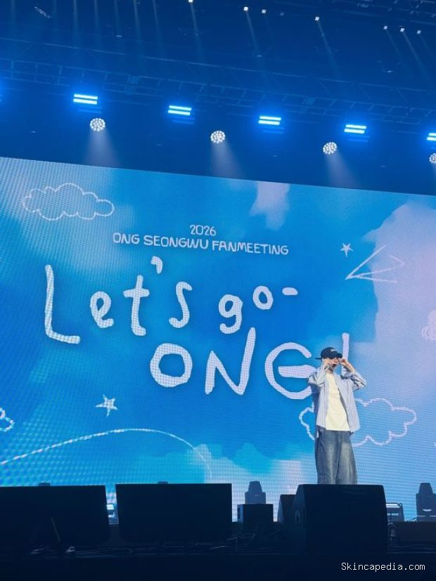 Potret Ong Seong Woo dalam fanmeeting 'Let's go-ONG'/ Foto: instagram.com/osw_onge Potret Ong Seong Woo dalam fanmeeting 'Let's go-ONG' di Seoul yang akan berlanjut ke sejumlah kota besar di Asia.