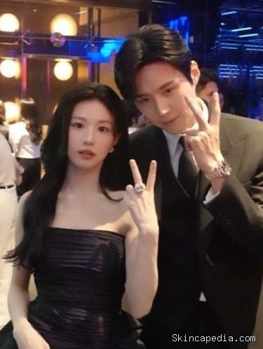 Go Yoon Jung dan Kim Seon Ho di Blue Dragon Series Awards 2026 Go Yoon Jung dan Kim Seon Ho di Blue Dragon Series Awards 2026