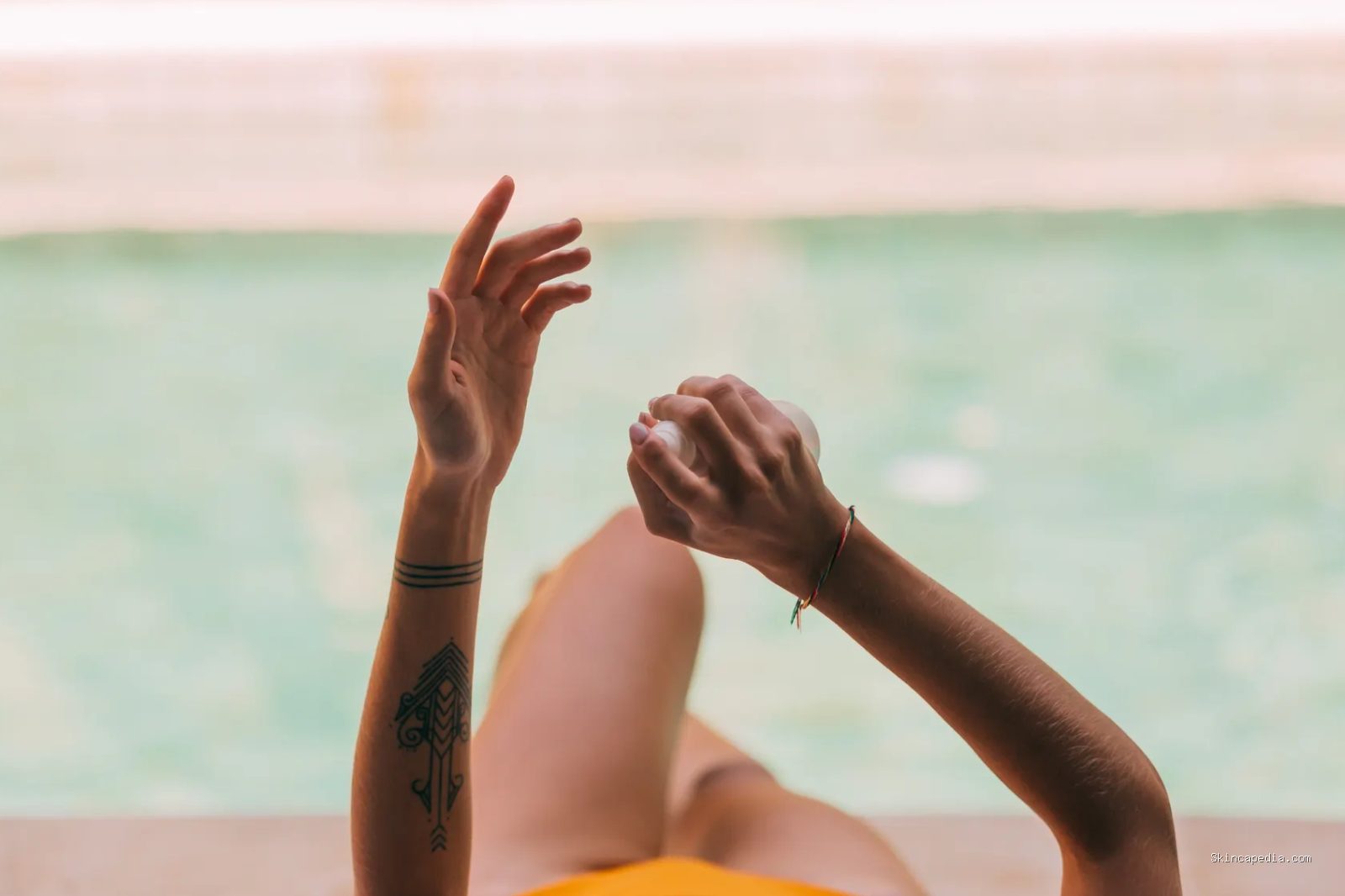 Photo by Mikhail Nilov via Pexels - Rekomendasi Sunscreen untuk Kulit Berminyak agar Bebas Kilap