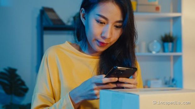 Beli barang mahal sebaiknya dilakukan setelah memastikan dana tunai benar-benar tersedia/Foto: Magnific Beli barang mahal sebaiknya dilakukan setelah memastikan dana tunai benar-benar tersedia. Jangan mengandalkan tabungan jangka panjang atau kartu kredit untuk memenuhi pembelian tersebut. Pastikan pula anggaran dan kemampuan membayar tetap aman setelah transaksi dilakukan.