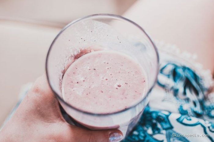 Pilihlah minuman yang dapat memenuhi kebutuhan hidrasi, memiliki kadar gula tambahan yang rendah, serta melengkapi hidangan utama tanpa menyumbang kalori tersembunyi dalam jumlah besar. Minuman ini adalah teh tawar, minuman yogurt, matcha latte, dan chia fresca. Pilihlah minuman yang dapat memenuhi kebutuhan hidrasi, memiliki kadar gula tambahan yang rendah, serta melengkapi hidangan utama tanpa menyumbang kalori tersembunyi dalam jumlah besar. Minuman ini adalah teh tawar, minuman yogurt, matcha latte, dan chia fresca.