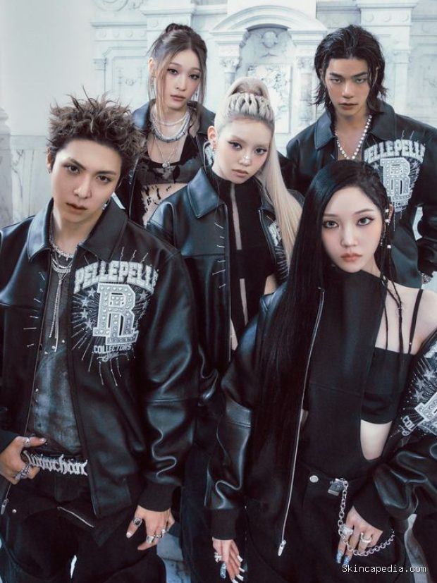 Potret ALLDAY PROJECT dalam foto konsep mini album 'CRUSH'/ Foto: instagram.com/allday_project THE BLACK LABEL mengunggah foto teaser perdana ALLDAY PROJECT yang menampilkan seluruh membernya berpose menawan dalam balutan serba hitam pada (12/9).