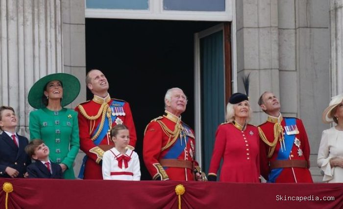 Tradisi Trooping The Colour selalu diadakan setiap bulan Juni (Tradisi keluarga Kerajaan Inggris/Foto: instagram.com/theroyalfamily) Tradisi Trooping The Colour selalu diadakan setiap bulan Juni (Tradisi keluarga Kerajaan Inggris/Foto: instagram.com/theroyalfamily)